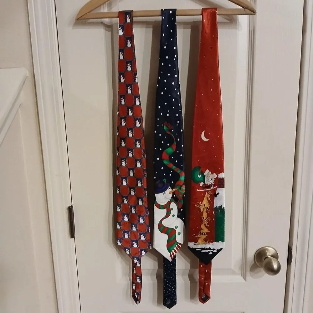 VTG Hallmark Christmas Neckties Lot of 3 Santa Reindeer Snowmen Holiday Novelty